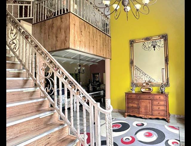 7 BEDROOM HOUSE FOR SALE IN THREE RIVERS